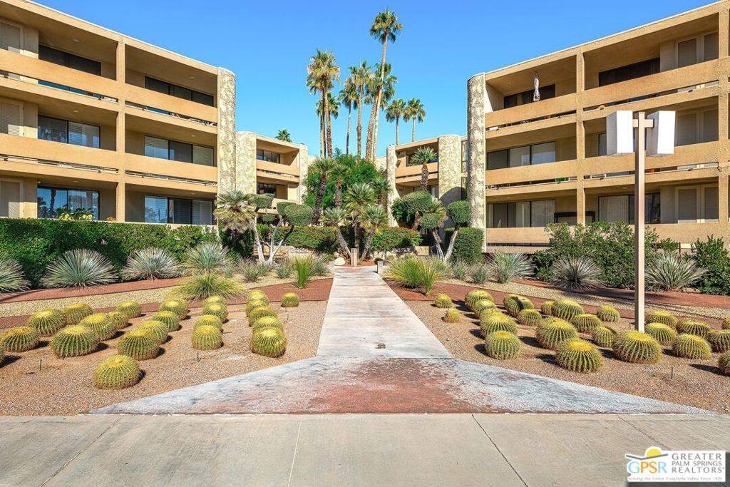 Palm Springs, CA 92264,2424 E Palm Canyon DR #3C