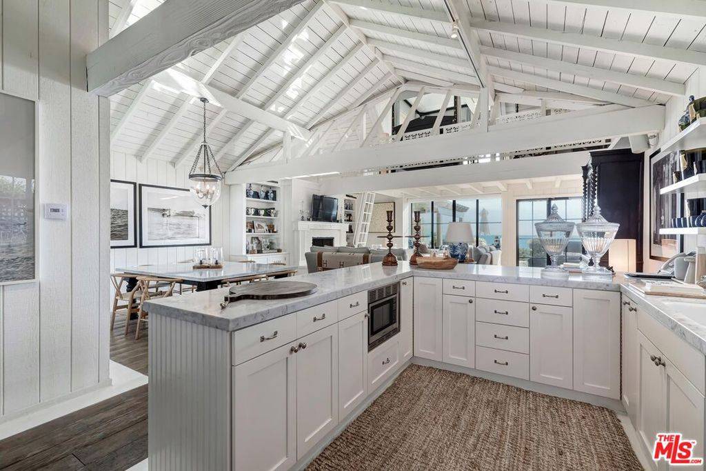 Malibu, CA 90265,23618 Malibu Colony RD #56