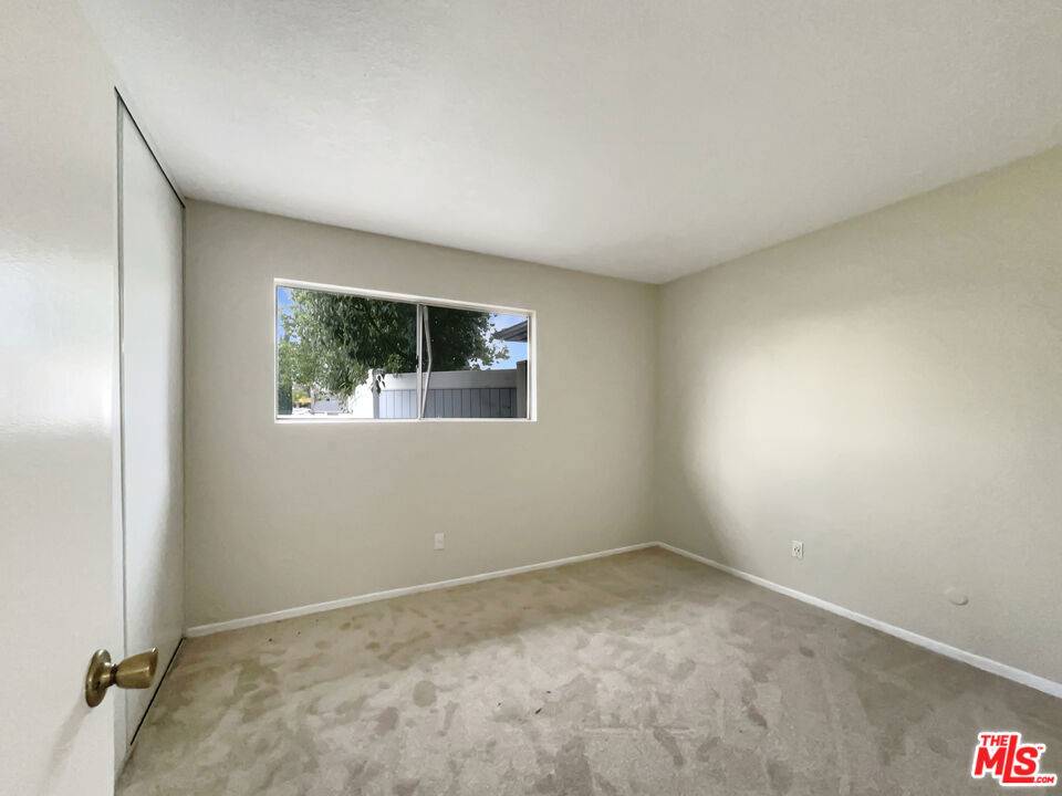 Santa Clarita, CA 91350,28091 Robin AVE