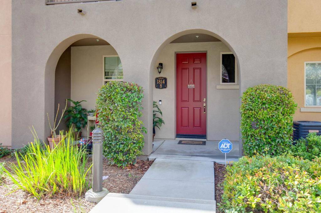 Chula Vista, CA 91913,1814 Magenta Ct #8