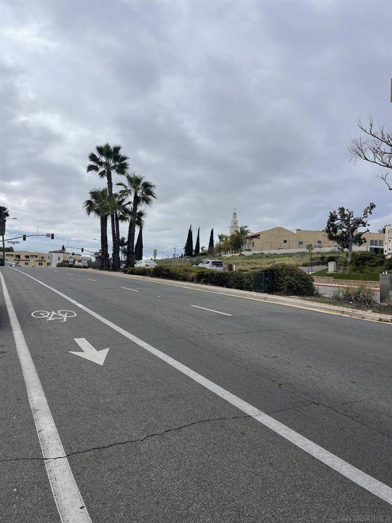 La Mesa, CA 91942,7841 El Cajon Blvd