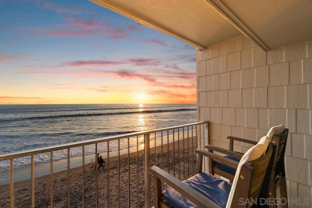 Carlsbad, CA 92008,2955 Ocean St #16