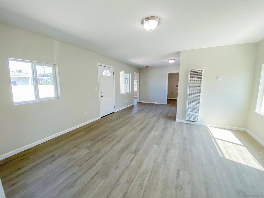 Imperial Beach, CA 91932,931 35 13th St