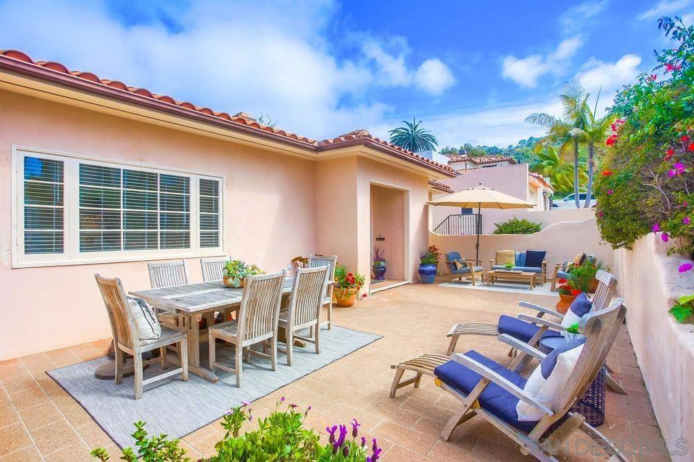 La Jolla, CA 92037,7719 Hillside Drive