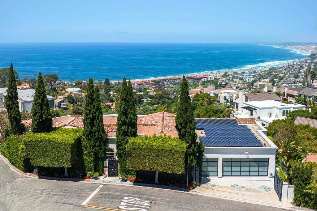 La Jolla, CA 92037,7403 Hillside Drive