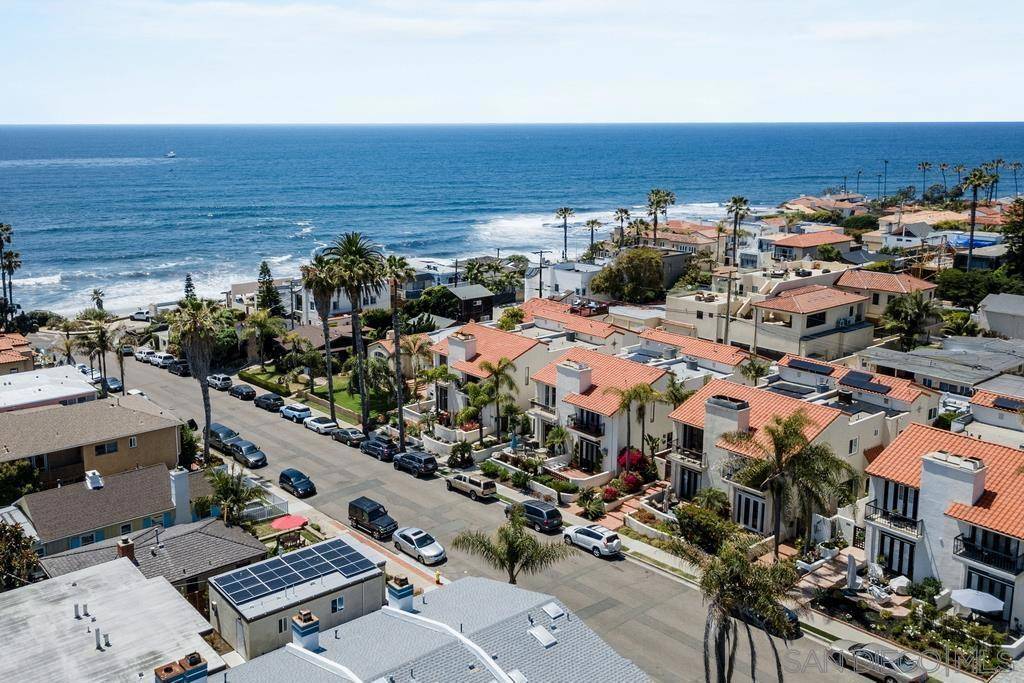 La Jolla, CA 92037,292 Bonair St