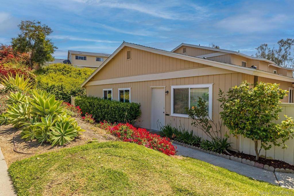 Encinitas, CA 92024,1841 Gatepost Rd.