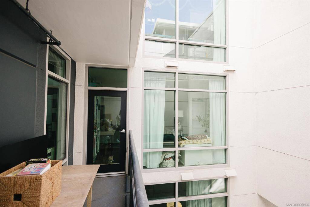 San Diego, CA 92101,425 W Beech St #302
