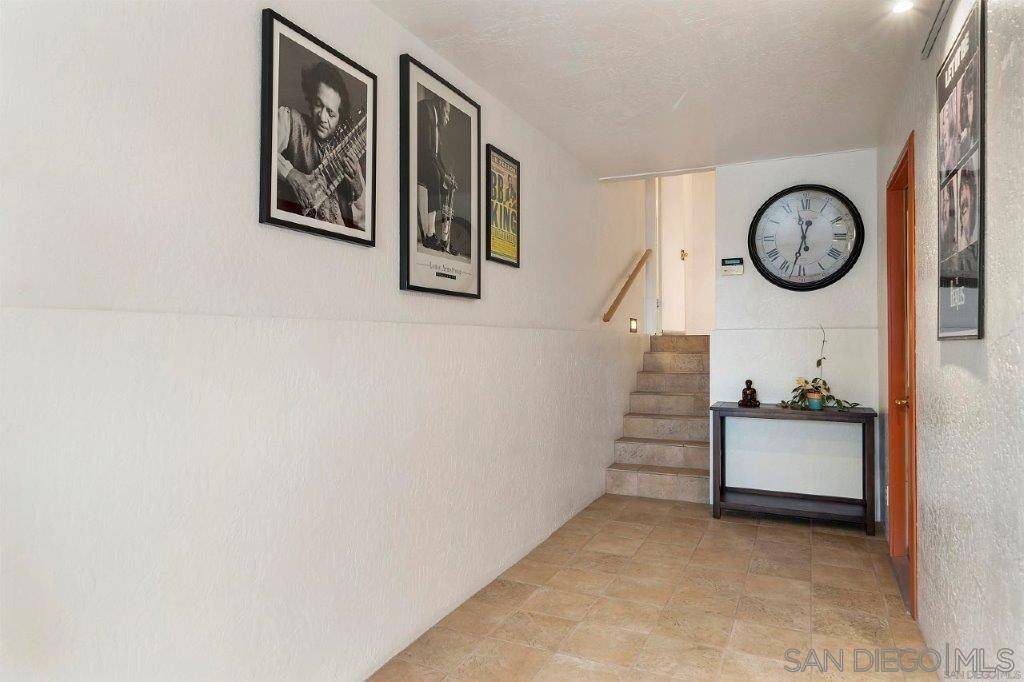 Spring Valley, CA 91977,1015 La Mesa Ave