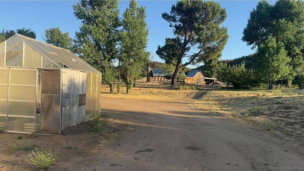 Anza, CA 92539,60815 Burnt Valley Rd