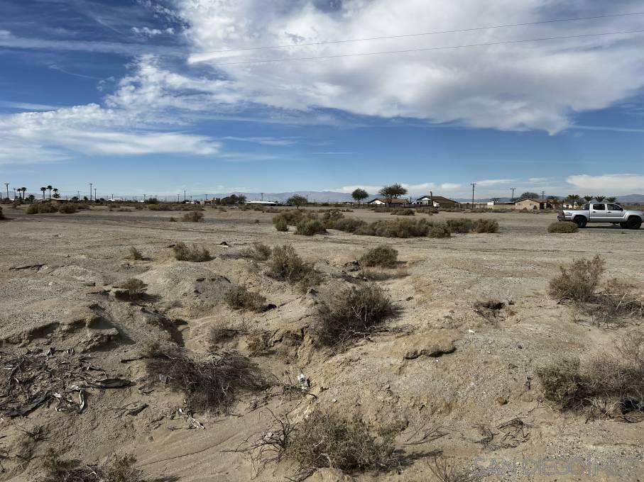 Salton City, CA 92274,2354 HONOLULU AVENUE