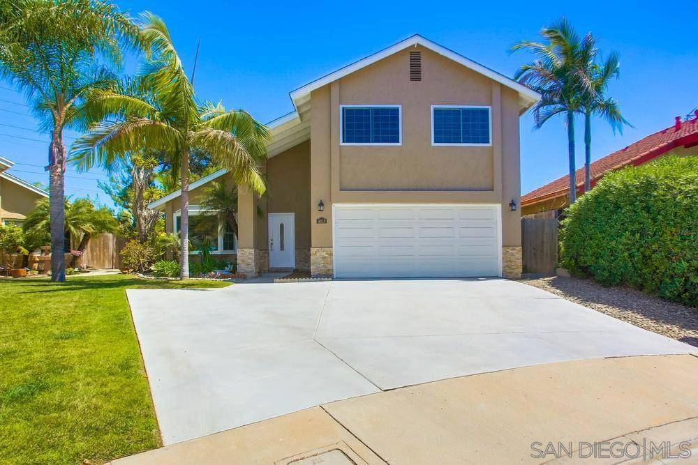 San Diego, CA 92117,4818 Royal Greens Pl