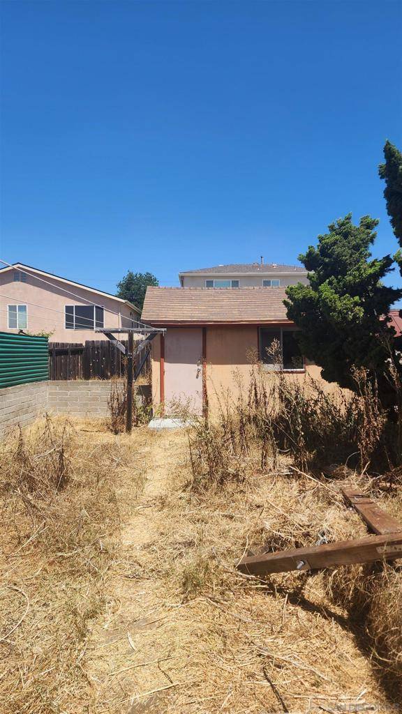 La Mesa, CA 91942,7654 Seneca Pl