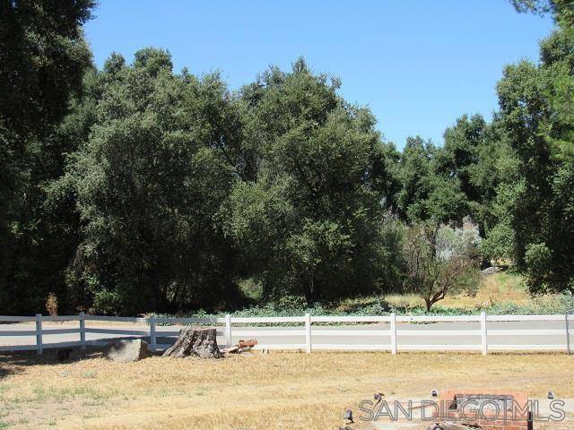 Campo, CA 91906,2571 Lake Shore DR