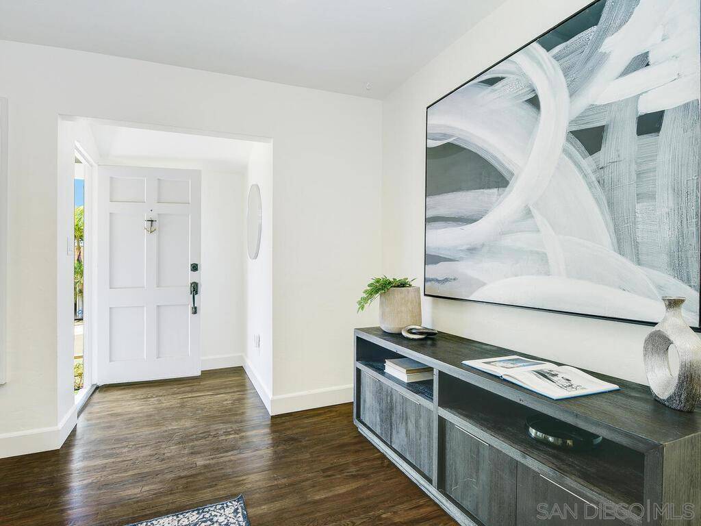 San Diego, CA 92115,4727 Lorraine Dr