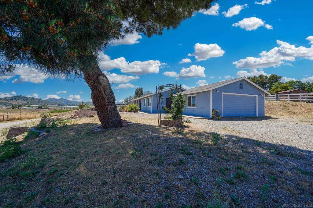 Ramona, CA 92065,1375 Oakleaf Lane