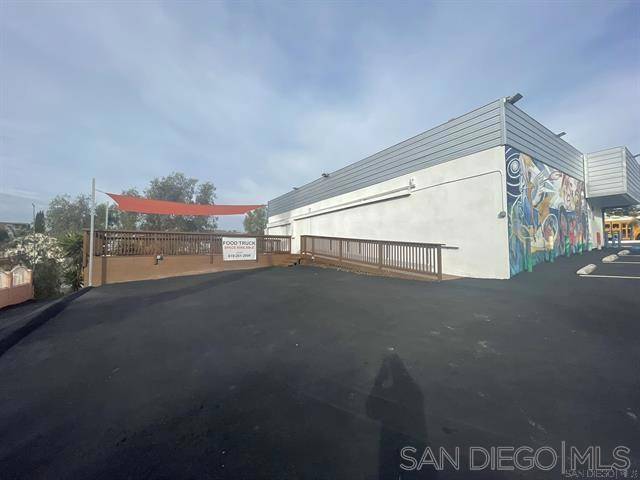 San Diego, CA 92102,2795 B St