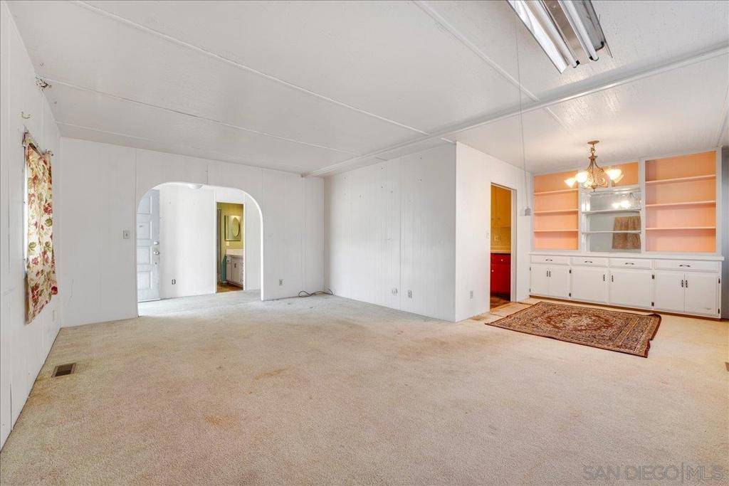 San Marcos, CA 92078,1145 E Barham Dr #23
