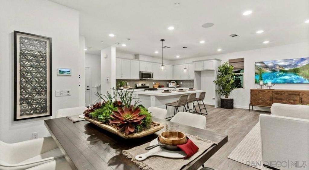 Escondido, CA 92026,1648 Carol Lee Ln