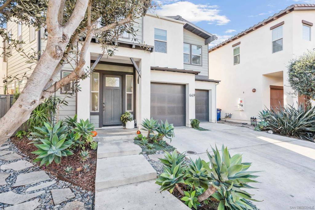 Encinitas, CA 92024,669 Calypso Pl