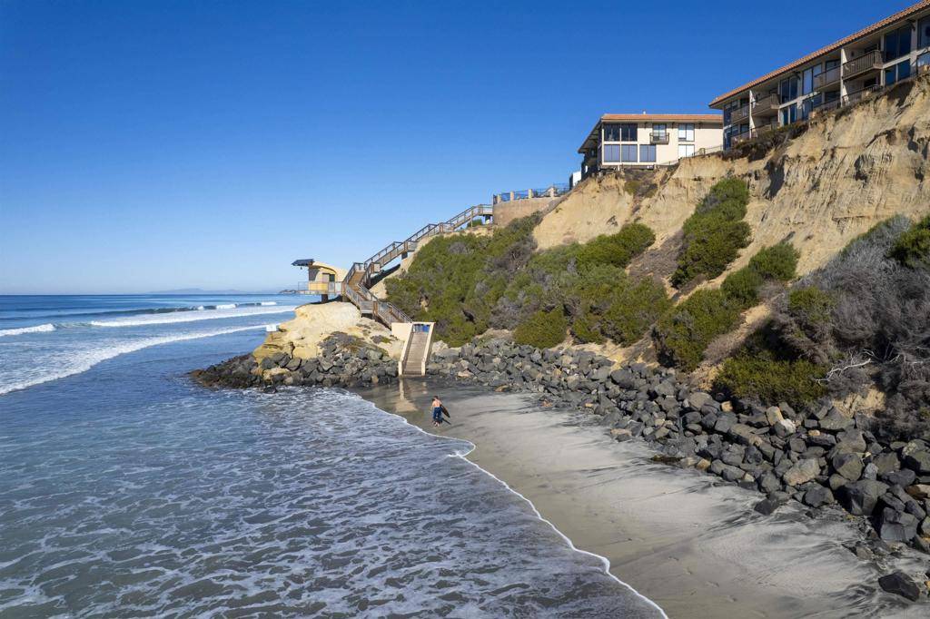 Solana Beach, CA 92075,190 Del Mar Shores Ter #44