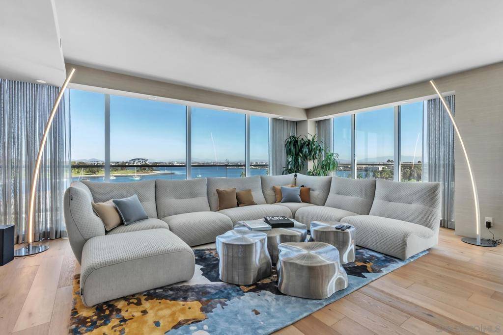 Coronado, CA 92118,1810 Avenida Del Mundo #403