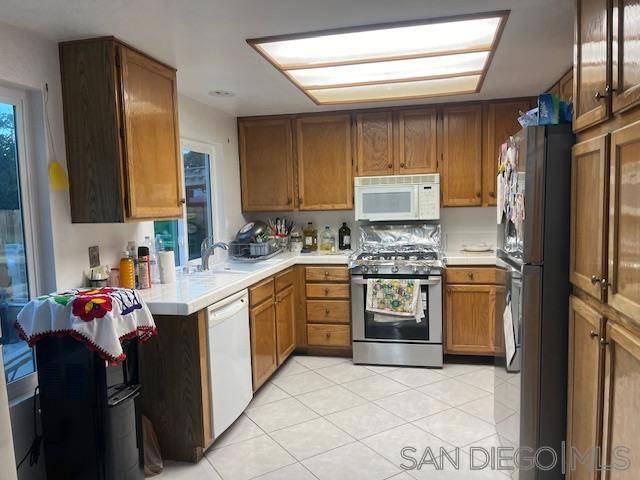 Oceanside, CA 92056,1722 Avenida Altamira