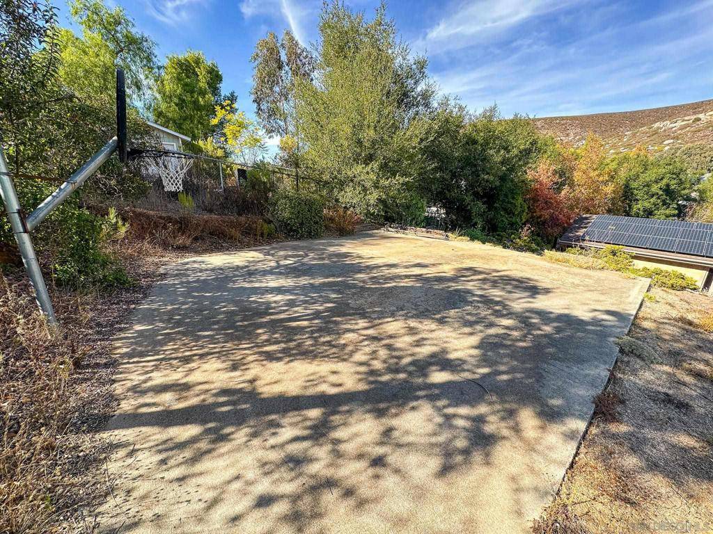 Ramona, CA 92065,17272 St Helena Dr