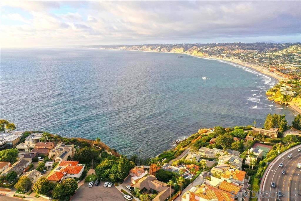 La Jolla, CA 92037,1401 Park Row