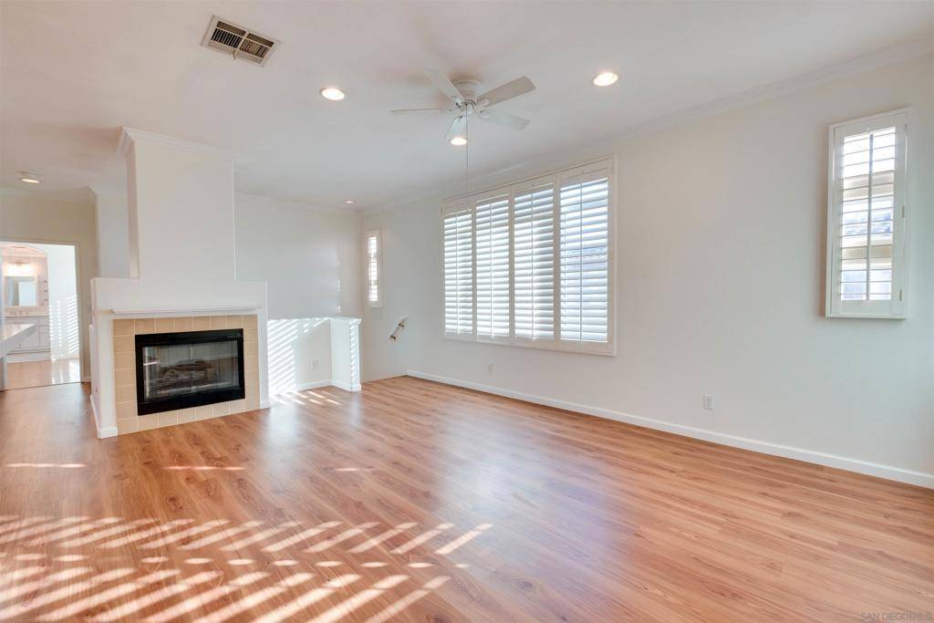 San Diego, CA 92131,10948 Ivy Hill Dr #8