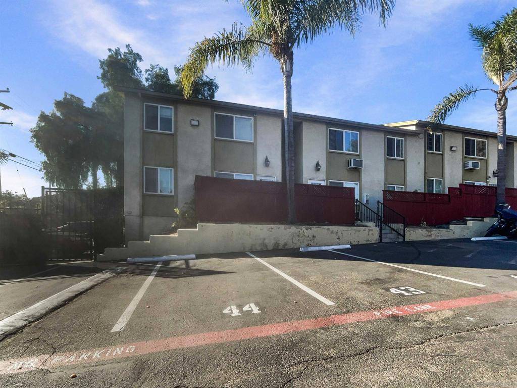 San Diego, CA 92113,4398 Delta St #10