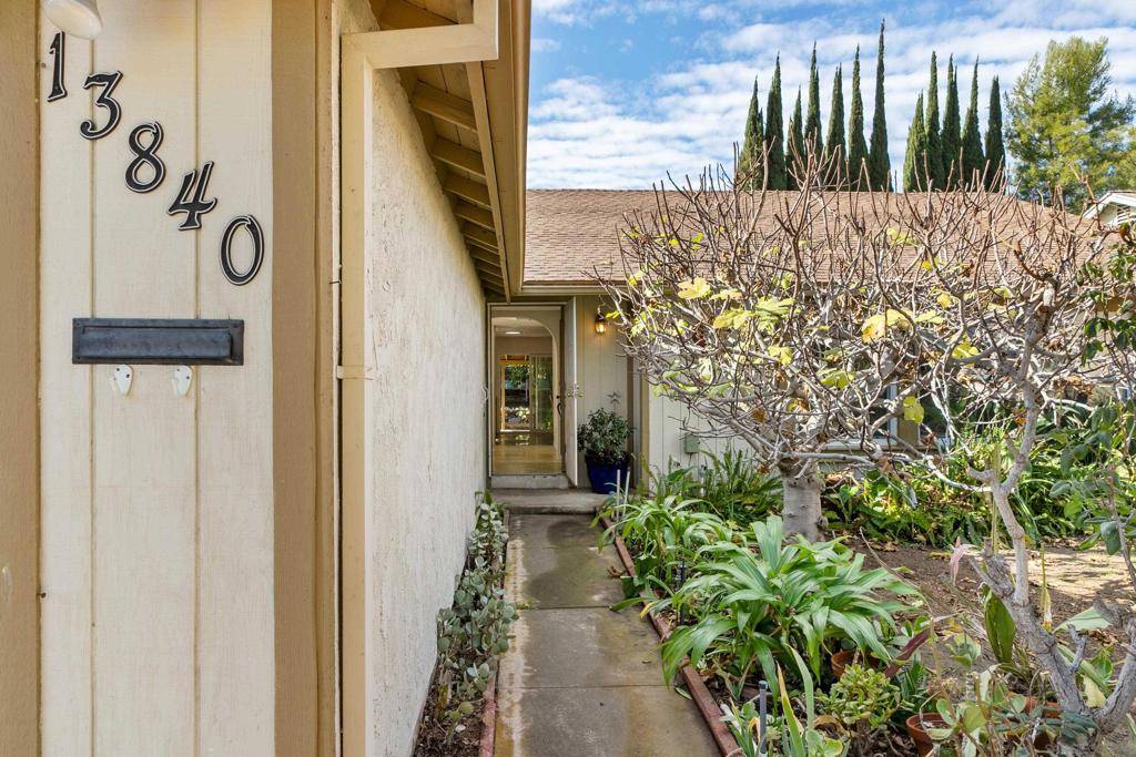 Poway, CA 92064,13840 Olive Grove Pl