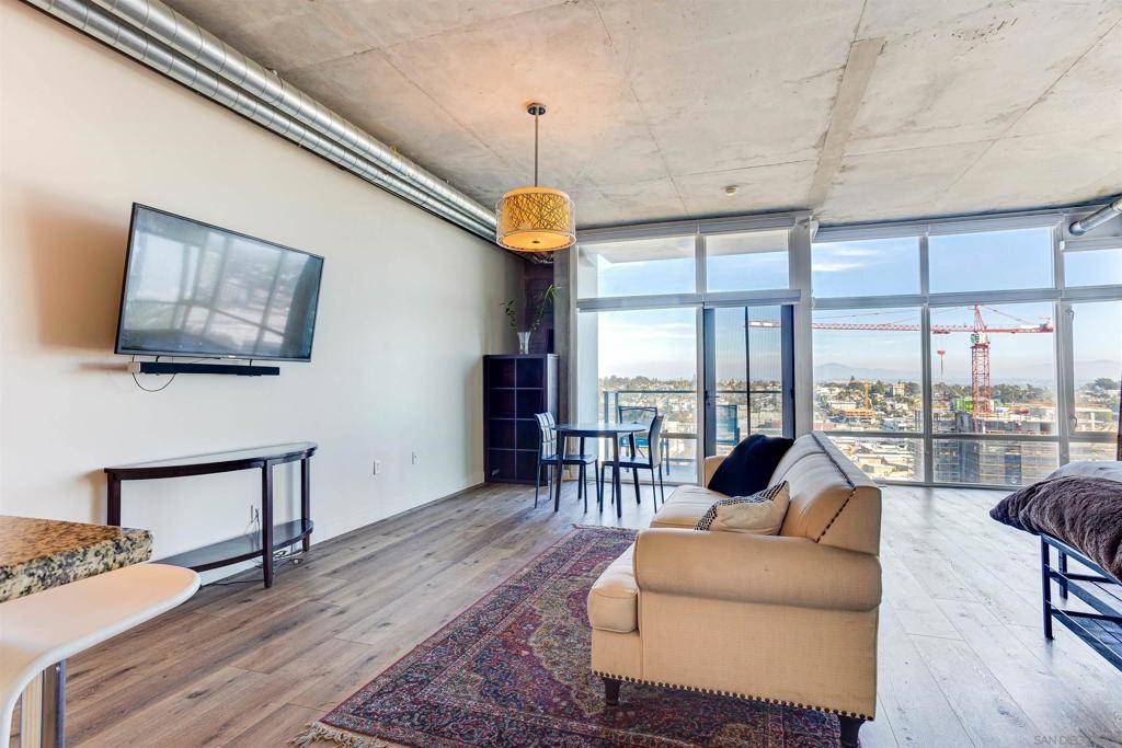 San Diego, CA 92101,1080 Park Blvd #1610