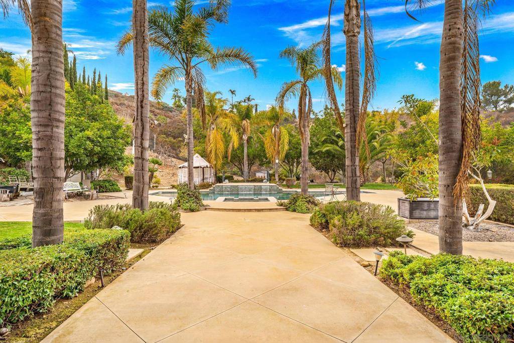 Poway, CA 92064,11766 Treadwell Dr