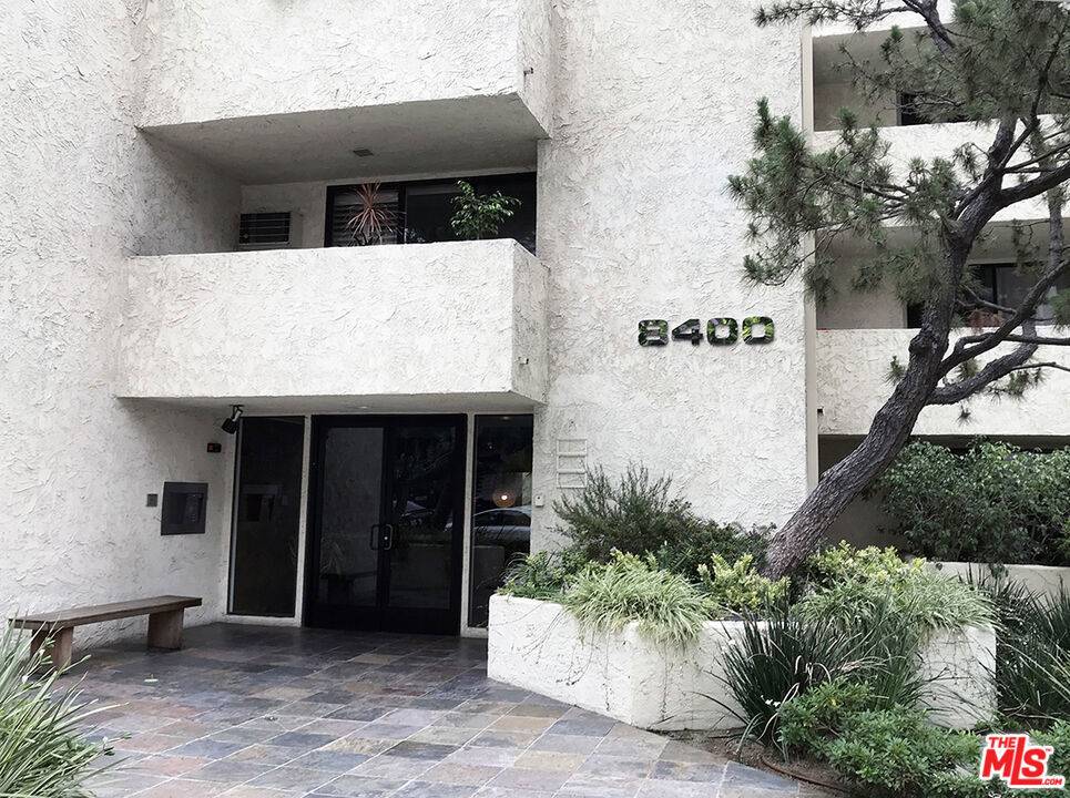 West Hollywood, CA 90069,8400 De Longpre AVE #311