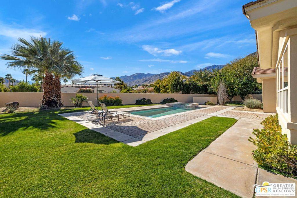 Palm Springs, CA 92264,275 E Bogert TRL