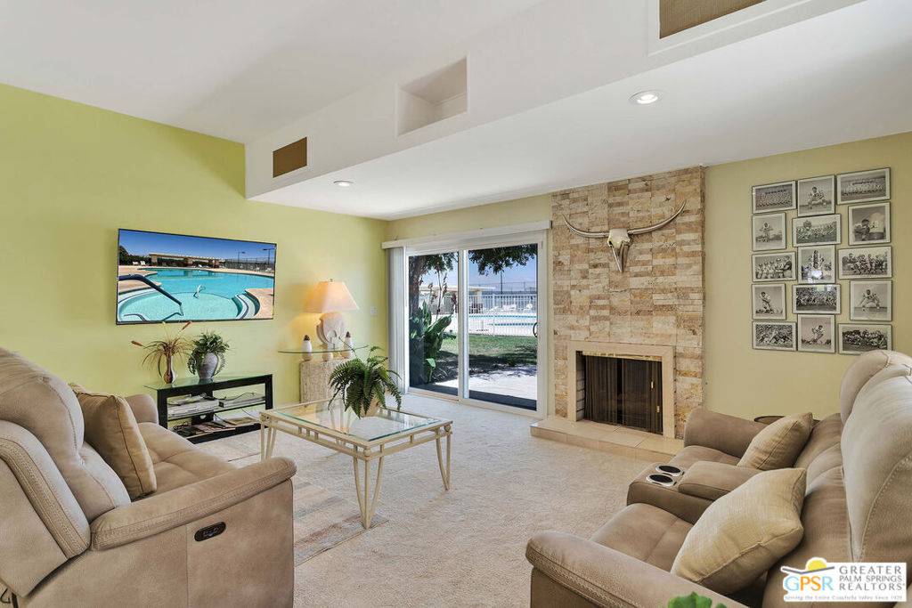 Palm Springs, CA 92264,1528 Spyglass PLZ #3