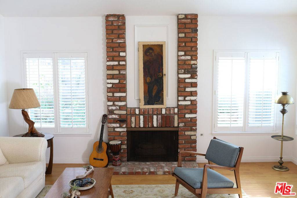 Newbury Park, CA 91320,420 Blackhawk DR
