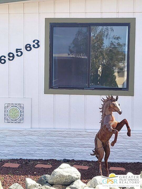 Desert Hot Springs, CA 92241,69563 Midpark DR