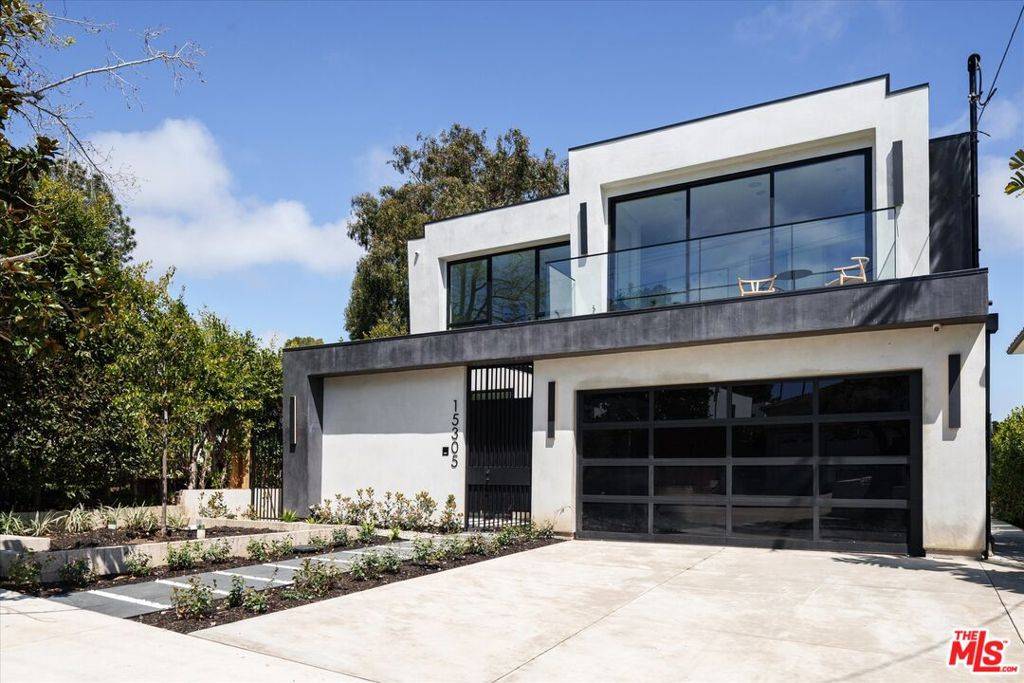 Pacific Palisades, CA 90272,15305 De Pauw ST