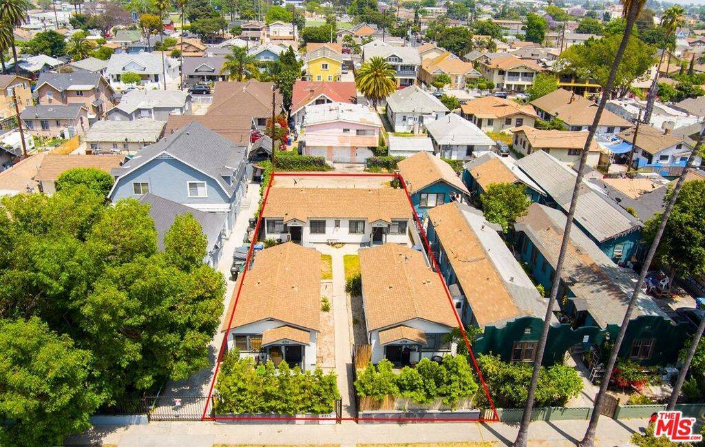 Los Angeles, CA 90011,4216 WOODLAWN AVE
