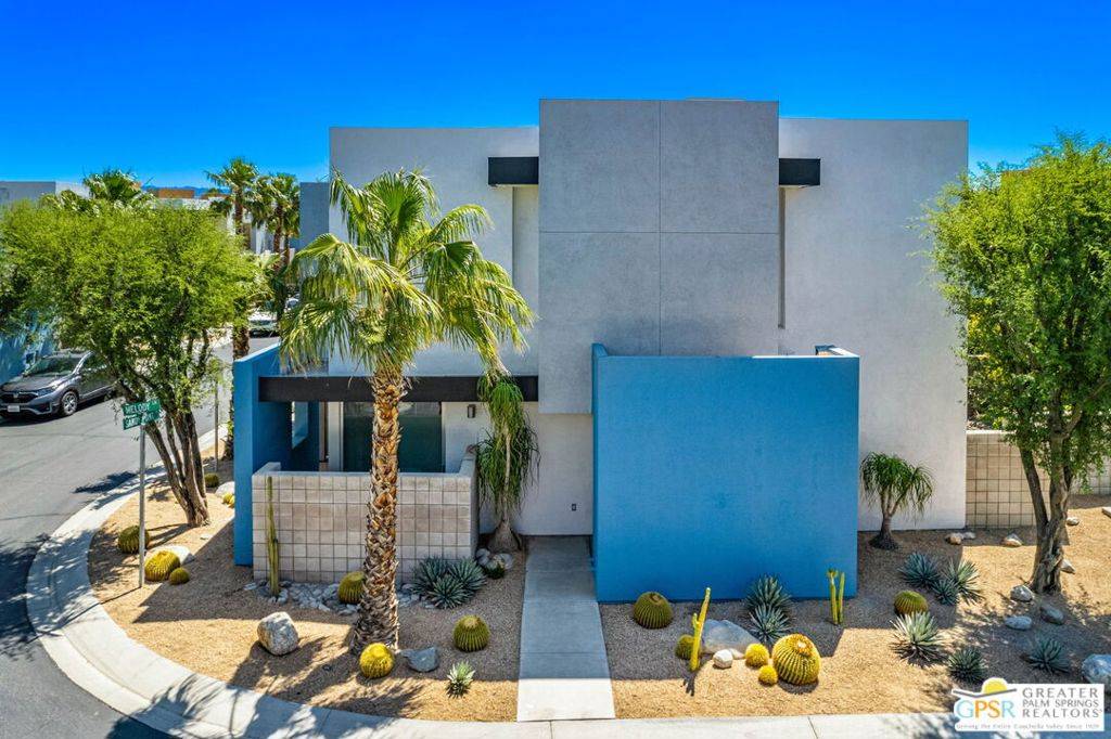 Palm Springs, CA 92262,215 Sandy Point TRL