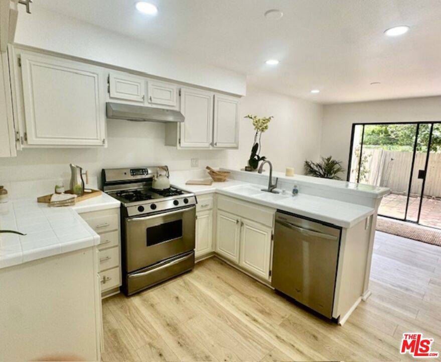 San Dimas, CA 91773,301 Beechwood LN