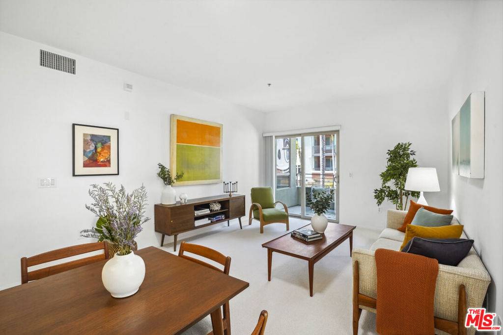 Los Angeles, CA 90012,100 S Alameda ST #233