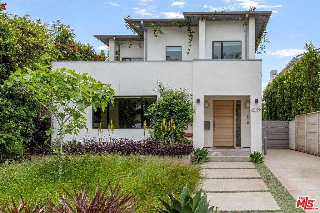 Pacific Palisades, CA 90272,1039 Galloway ST