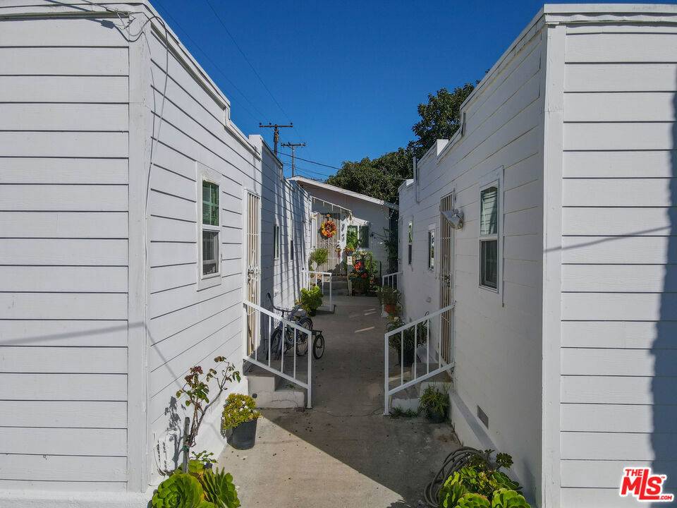 Torrance, CA 90502,20414 Kenwood AVE