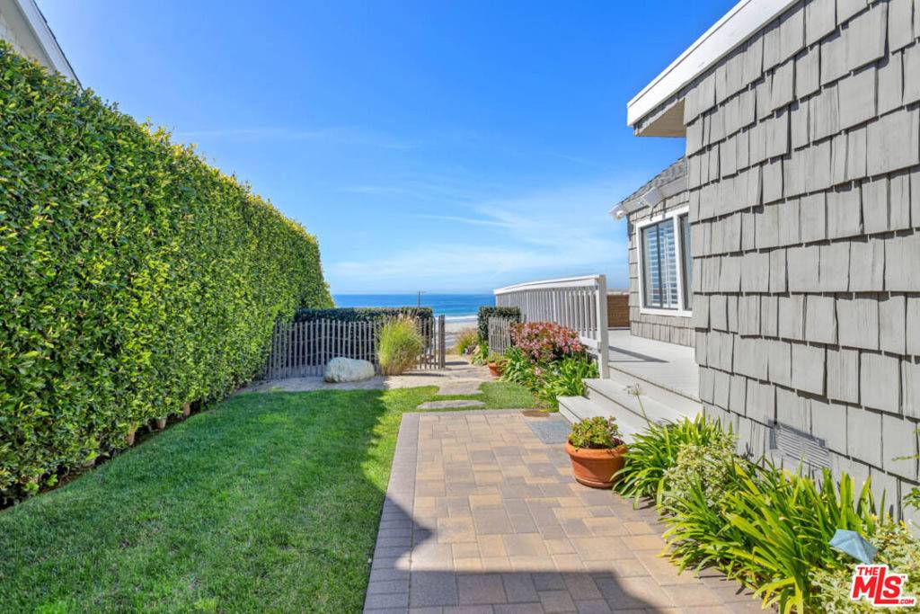 Malibu, CA 90265,6439 Surfside WAY