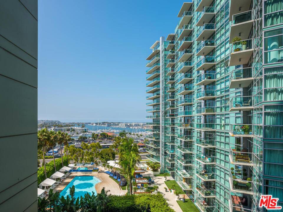 Marina Del Rey, CA 90292,13650 Marina Pointe DR #905