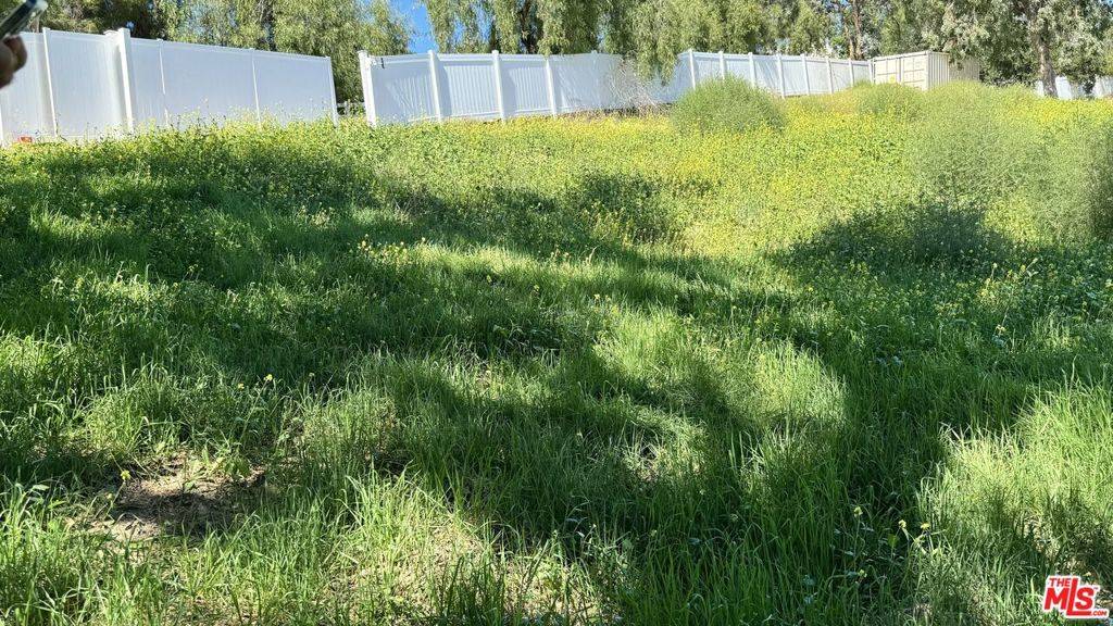Agoura Hills, CA 91301,6000 Lapworth DR