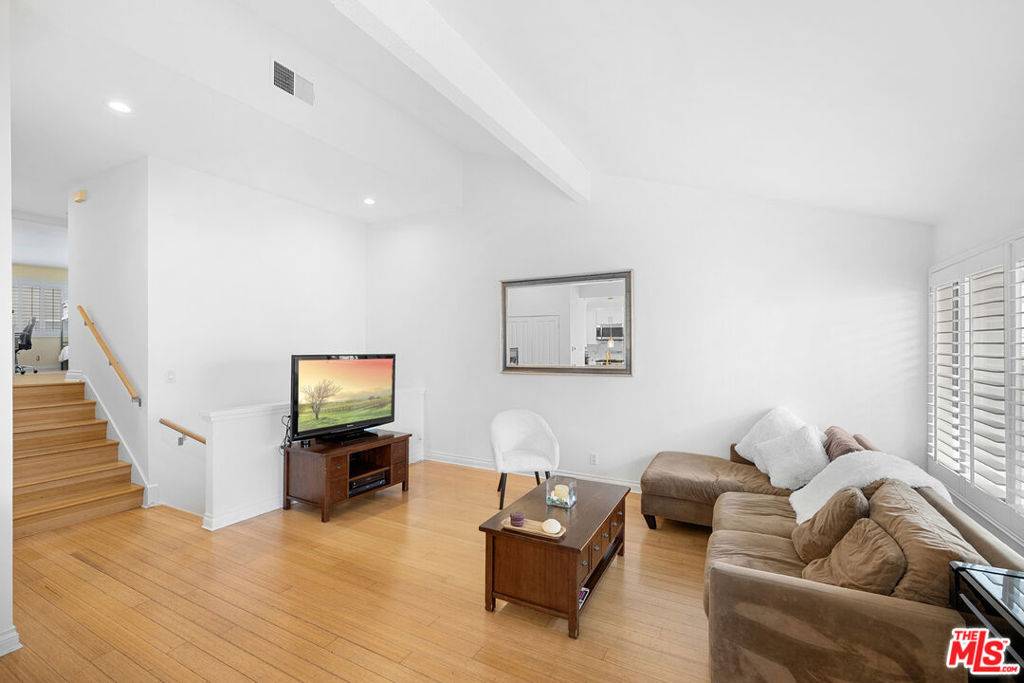 Marina Del Rey, CA 90292,13010 Maxella AVE #1